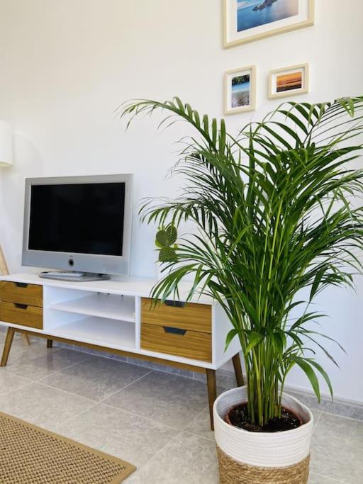 Alterhome Luminoso Estudio Con Piscina Y Maravillosas Vistas Torremolinos Exterior photo