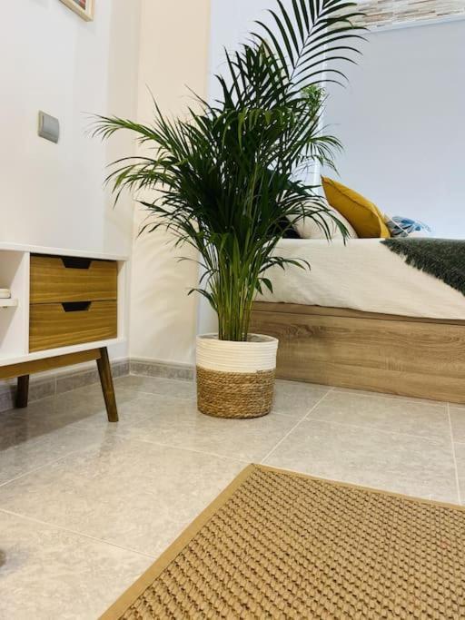 Alterhome Luminoso Estudio Con Piscina Y Maravillosas Vistas Torremolinos Exterior photo